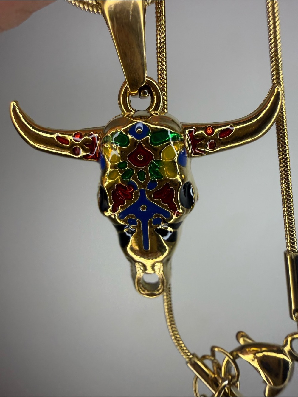 Gold Multicolor Bull Skull Pendant Necklace - Women Jewelry - Picture 7 of 8